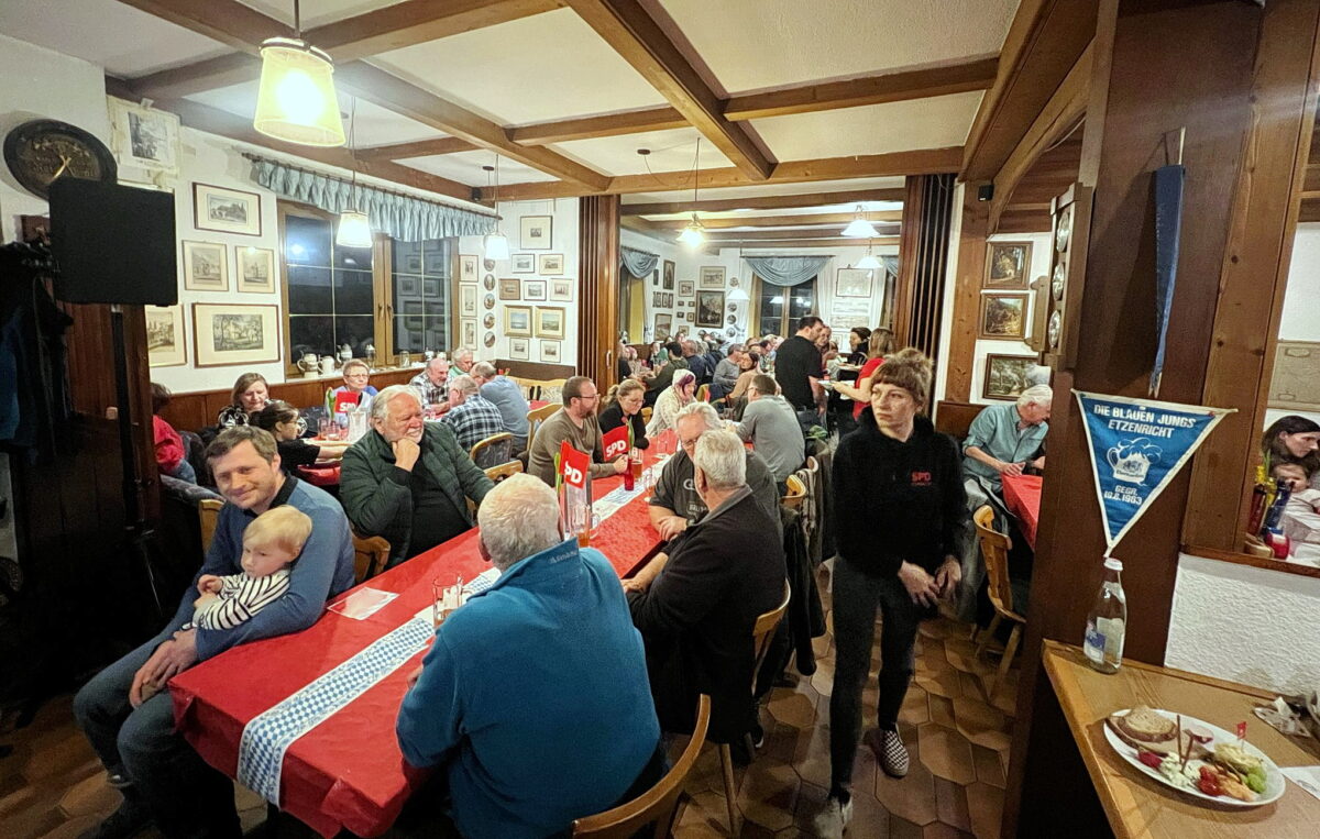 Etzenrichter Abend lockt Publikum an