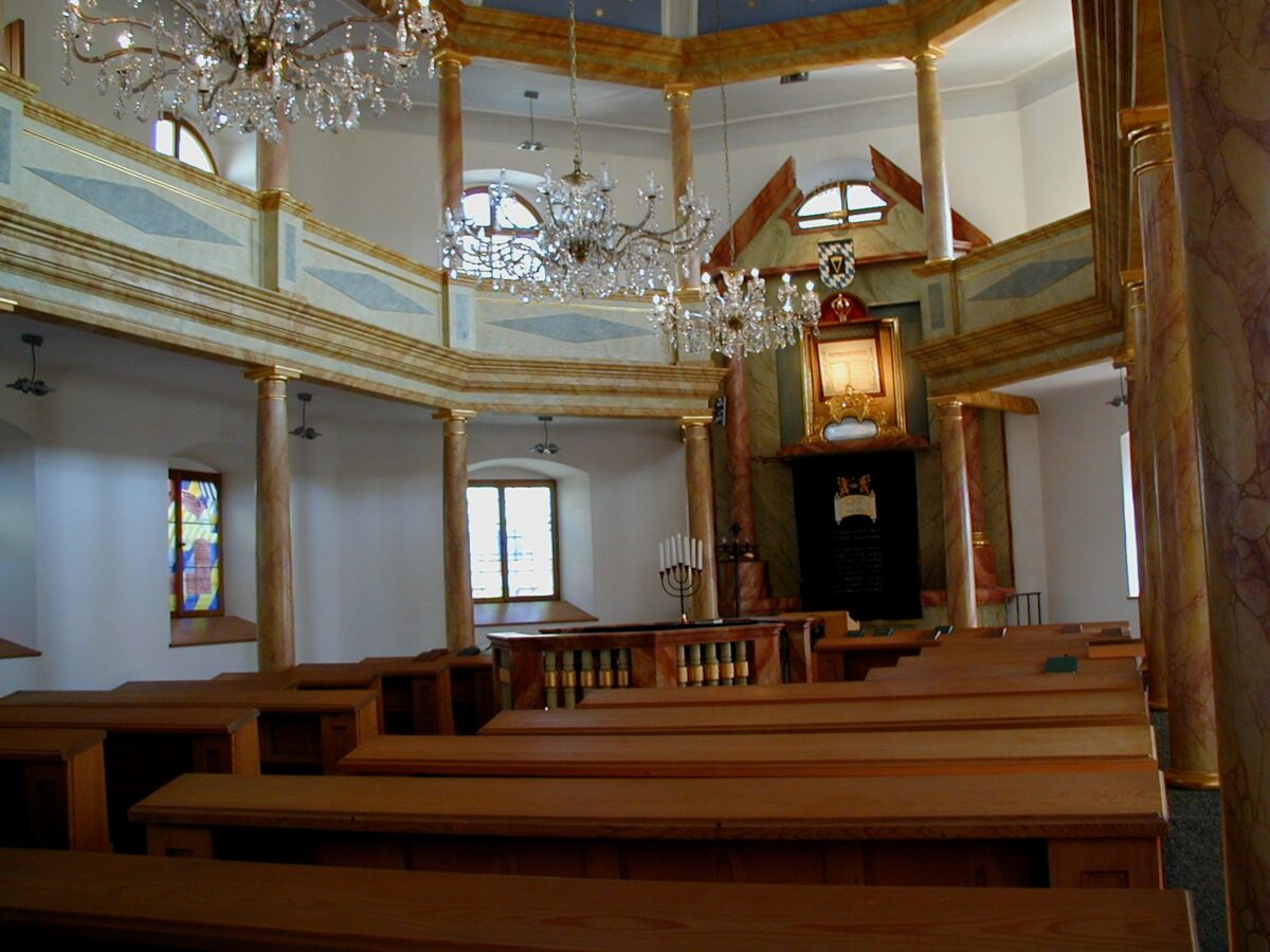 Friedensgebete in Floß gegen anwachsenden Antisemitismus