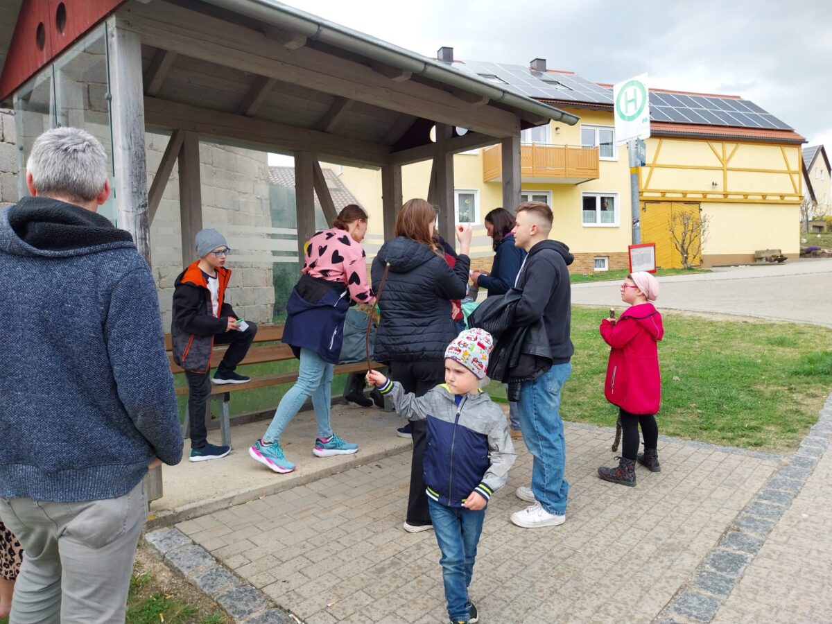 Osterrätsel des Jungen Landvolks begeistert Familien in Waldthurn