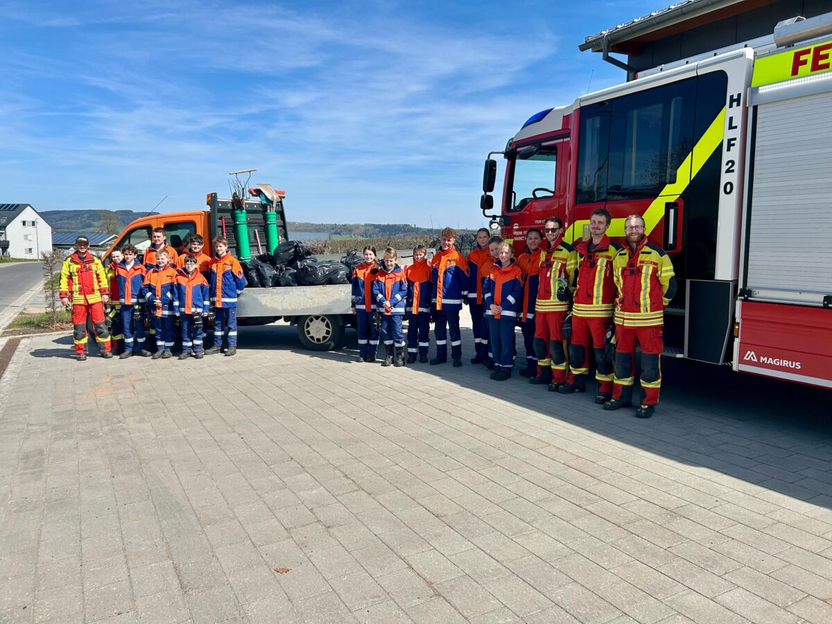 Rama-Dama-Aktion sorgt für saubere Straßen und Polizeieinsatz
