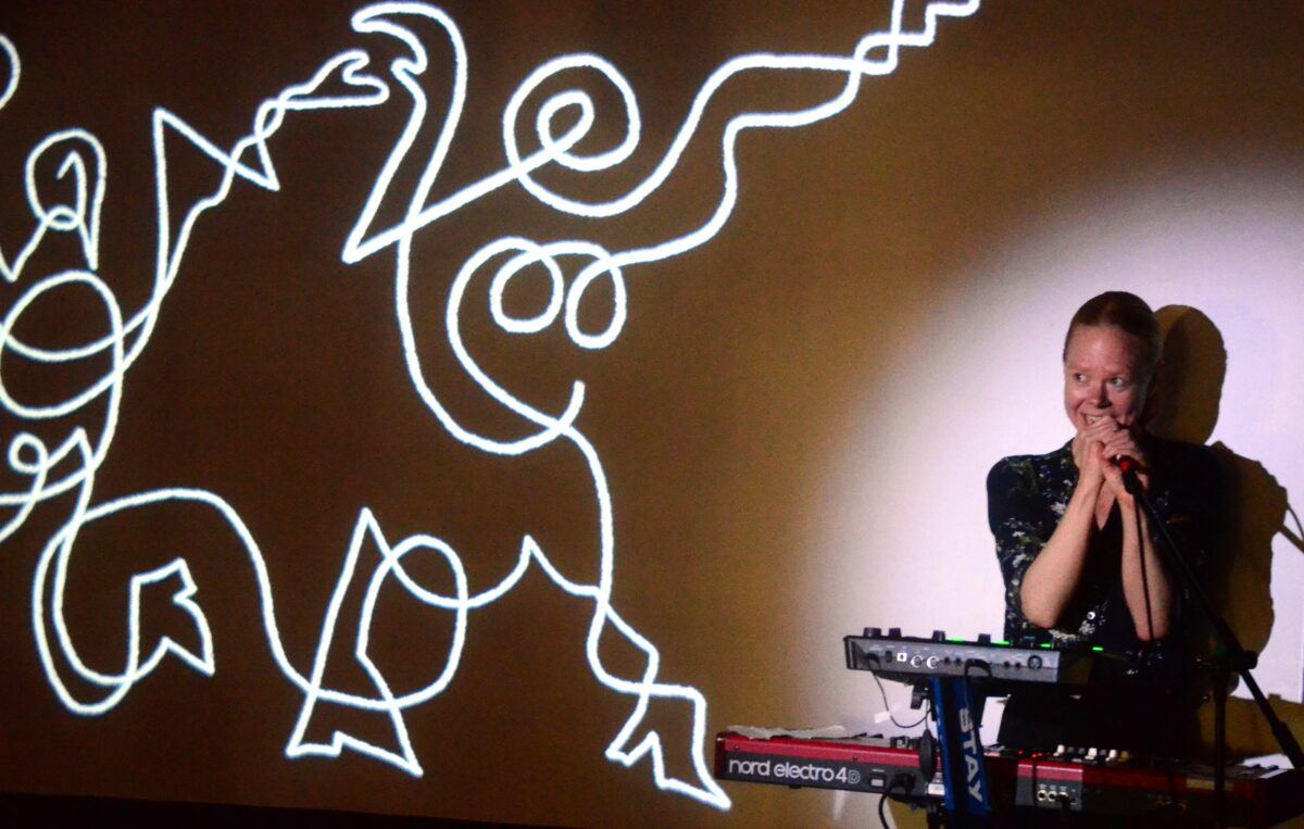 „Linebug“ am Karsamstag auf der „Live Stage“