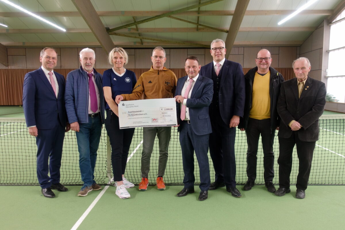 Stiftung fördert Weidener Sport mit 7.428 Euro