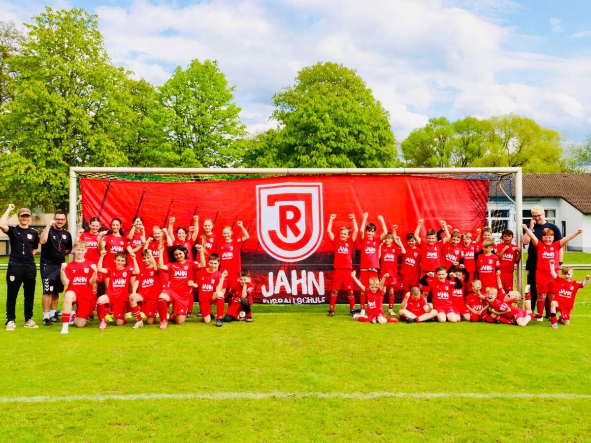 Drei Tage Fußballspaß pur beim Jahn – Feriencamp in Schirmitz