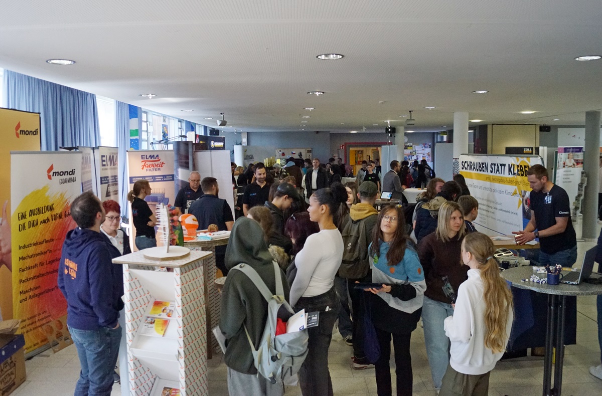 Orientierungsmesse an der Markus-Gottwalt-Schule begeistert über 300 Schülerinnen und Schüler