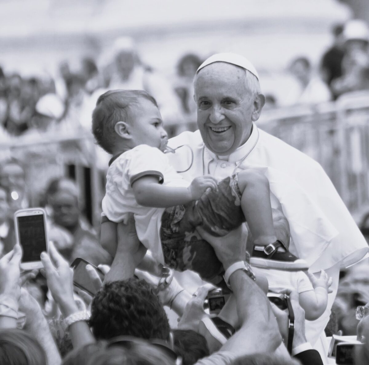 Papst Franziskus ist verstorben – welche persönliche Erinnerung habt Ihr an ihn?