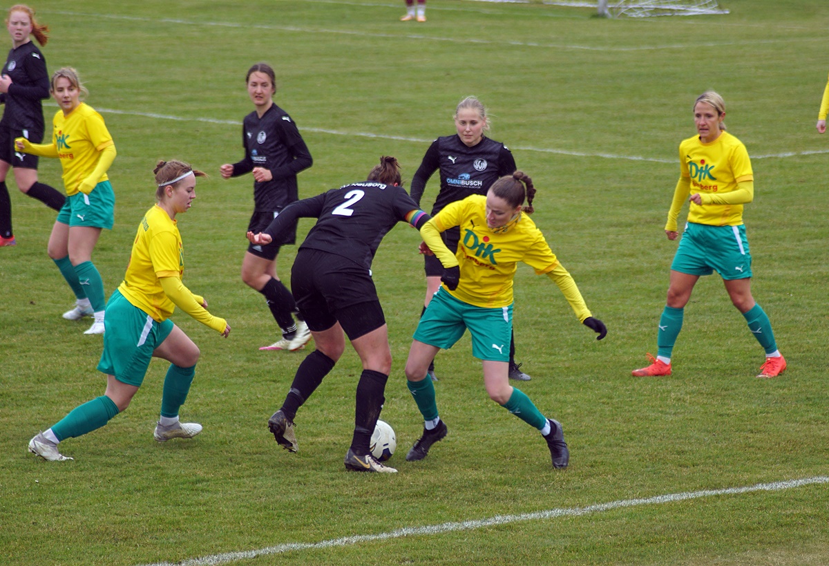 Fußball: Frauenteams aus der Oberpfalz starten dynamisch aus der Winterpause