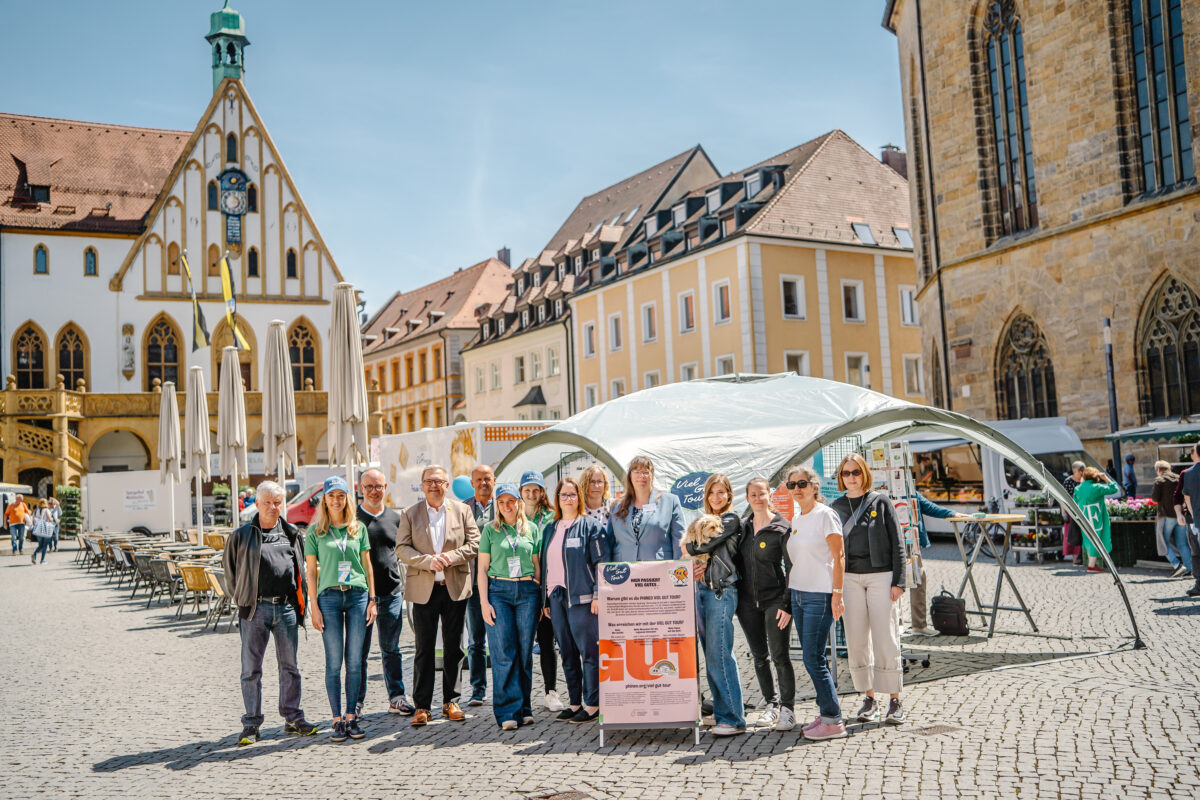 Amberg zeigt Herz: Vielfalt und Engagement auf dem Marktplatz