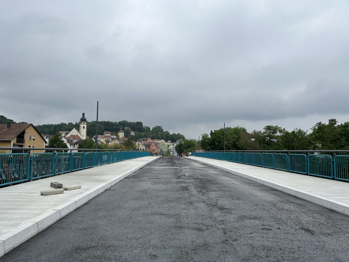 Schwandorf: Sperrverlängerung wegen Brückenschaden