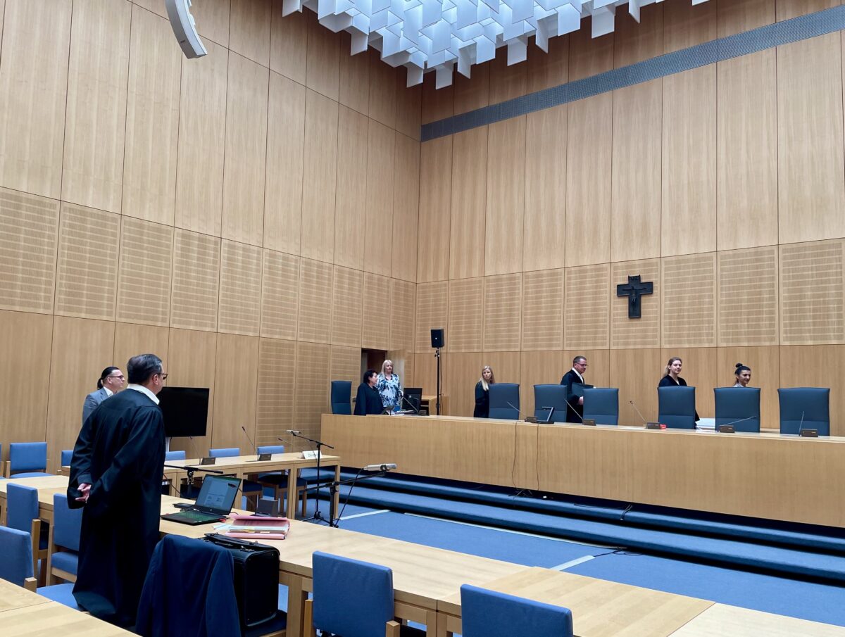 Ein Leben wie im Löwenkäfig: Landgericht Weiden entscheidet über Psychiatrie-Patient