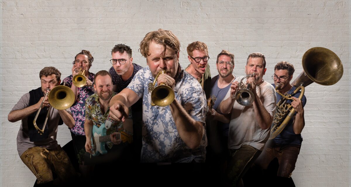 LaBrassBanda feiert mit FFW Griesbach Jubiläum
