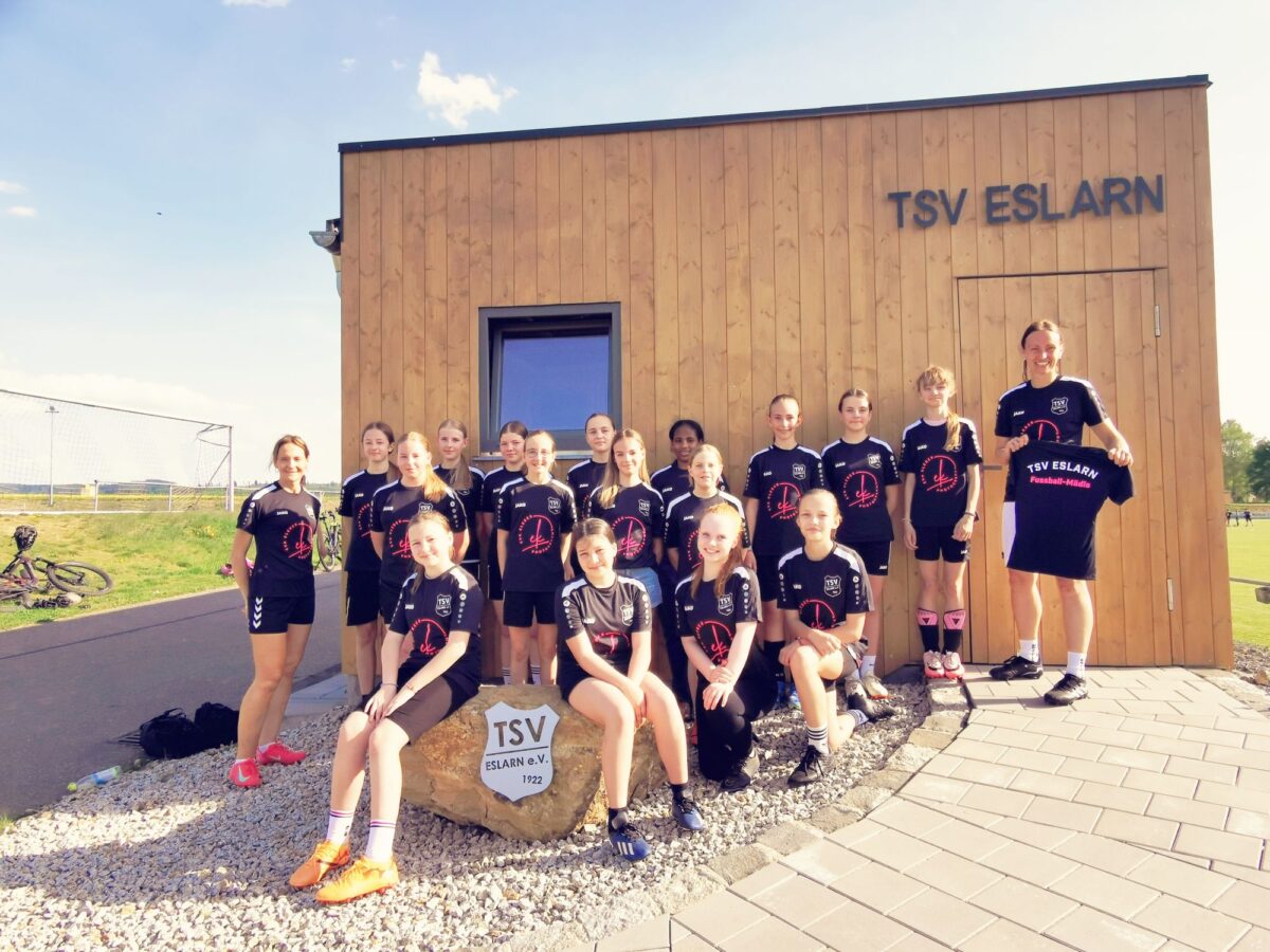 Bayerischer Fußballverband fördert den Mädchen-Fußballsport mit der Aktion „Ballbina kickt“
