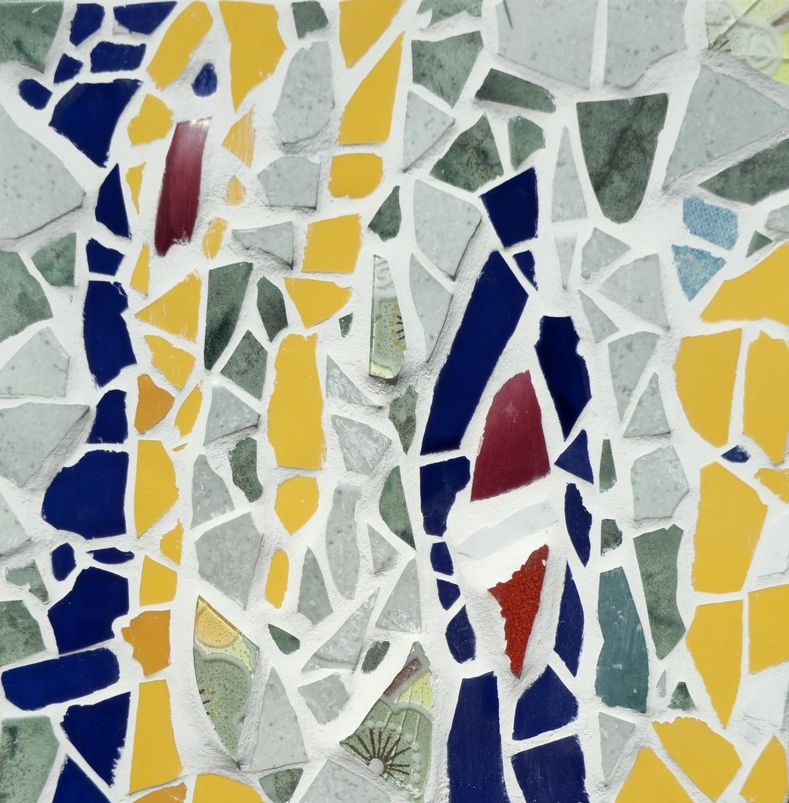 KUKUVE-Workshop mit Mosaik: Eintauchen in die Welt der Farben und Formen