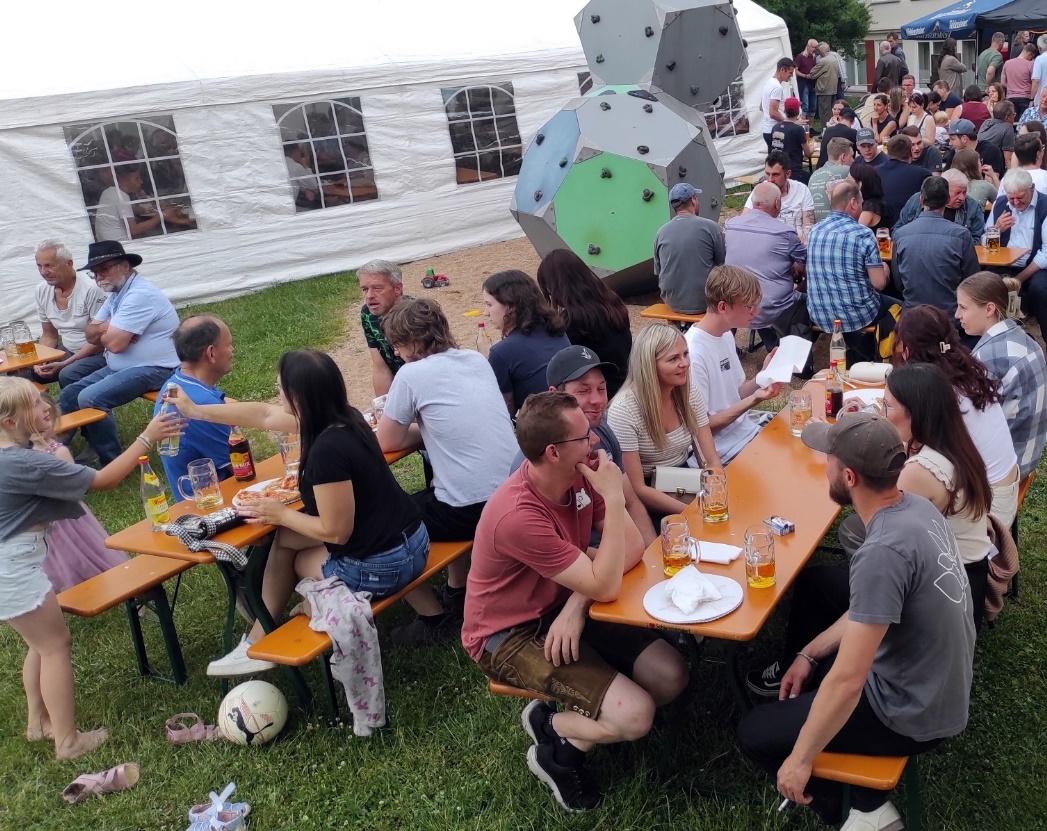 Schützenverein feiert Sommerfest – Festlaune pur in Schlammersdorf
