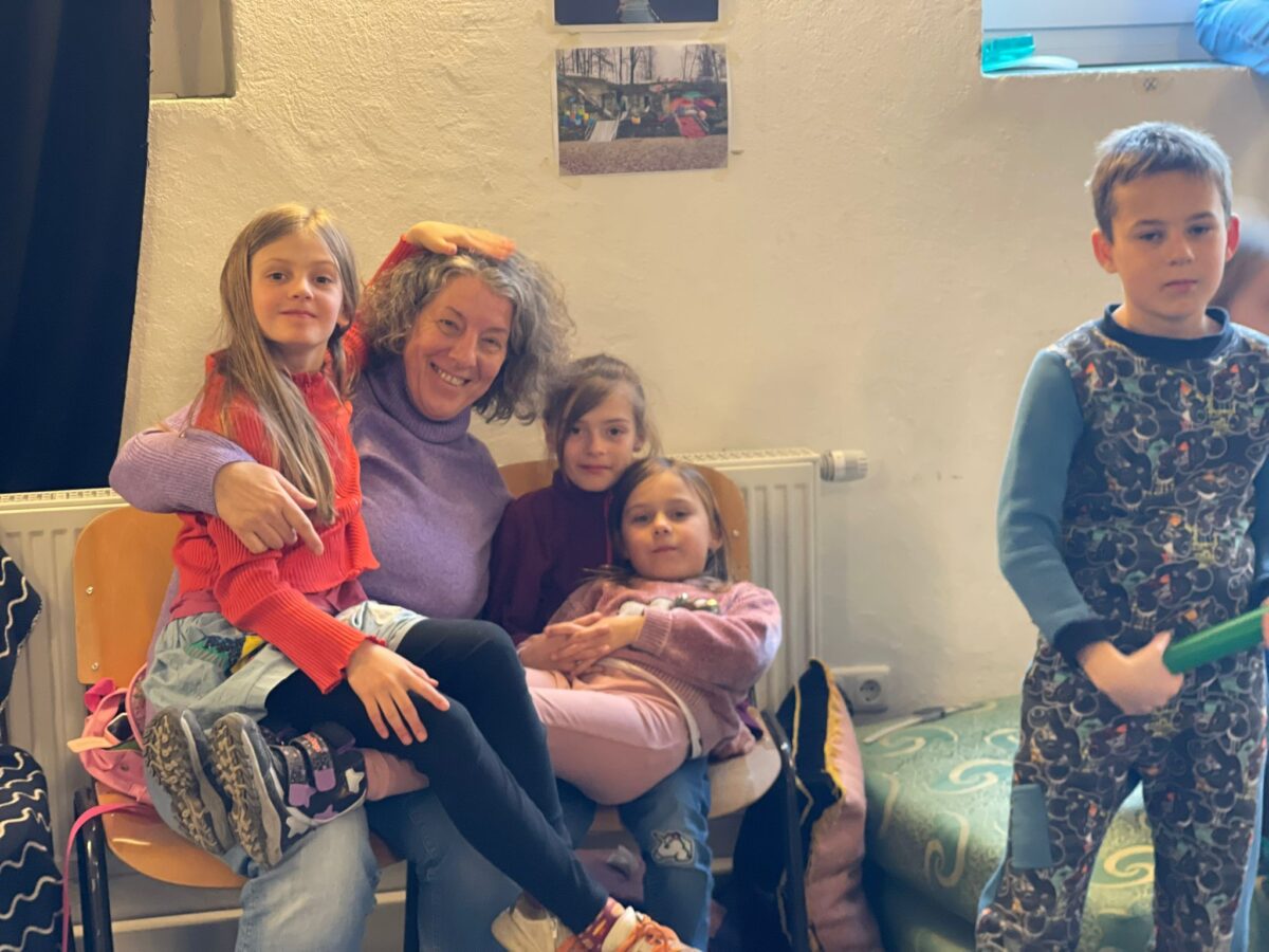 OVIGO rettet Kindertheaterstück des LTO – Aufführung im Freilandmuseum