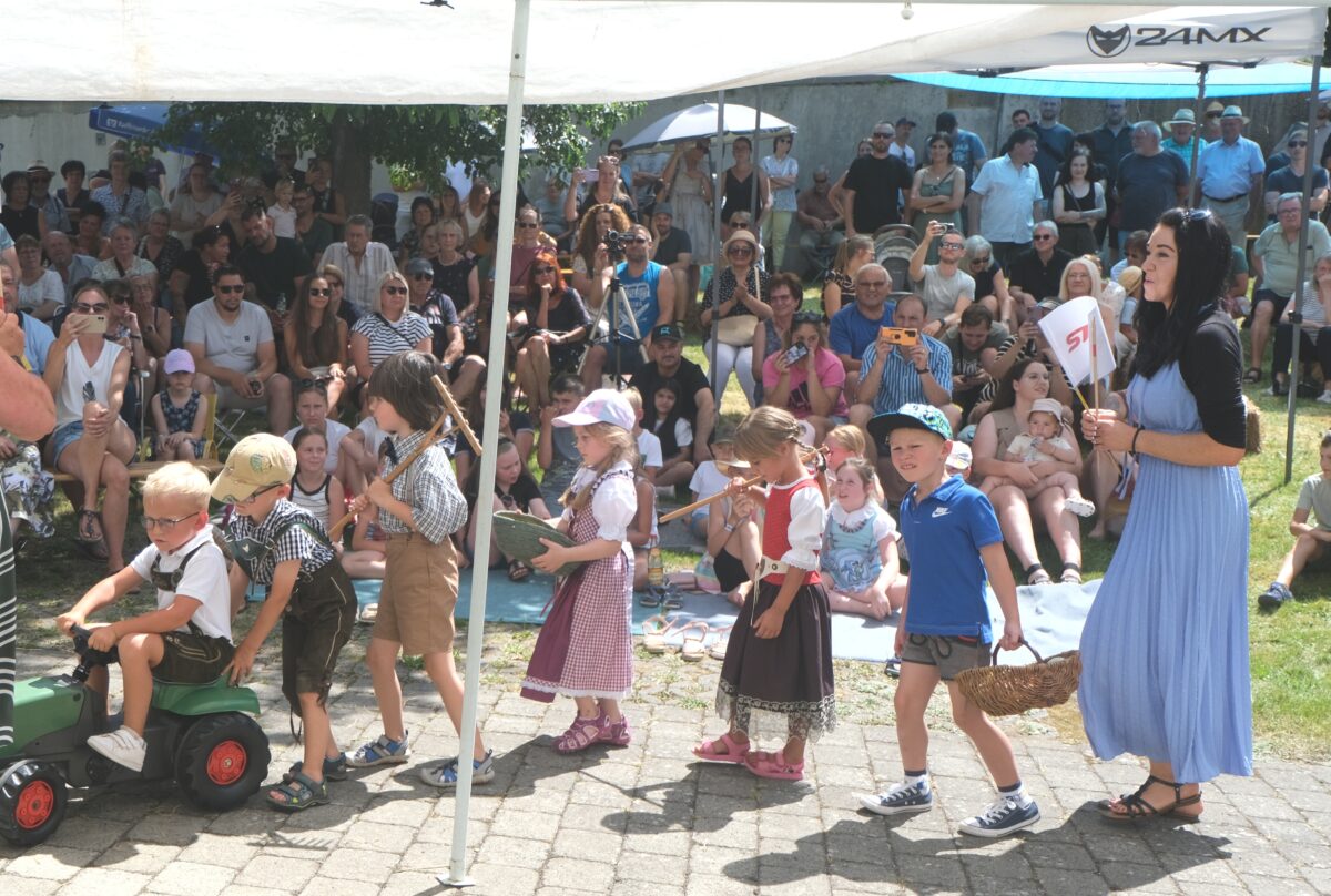 Floß feiert Patrozinium mit buntem Kinderprogramm