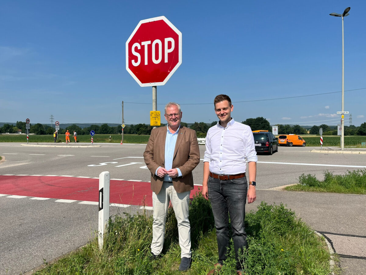 Neue Stoppschilder – erhöhte Sicherheitsmaßnahmen in Schwandorf