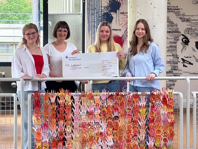 Elly-Heuss-Gymnasium kämpft gegen Gewalt an Frauen