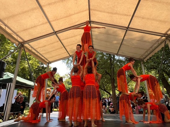 „Dance Unlimited“ begeistert beim Weidener Kinderbürgerfest