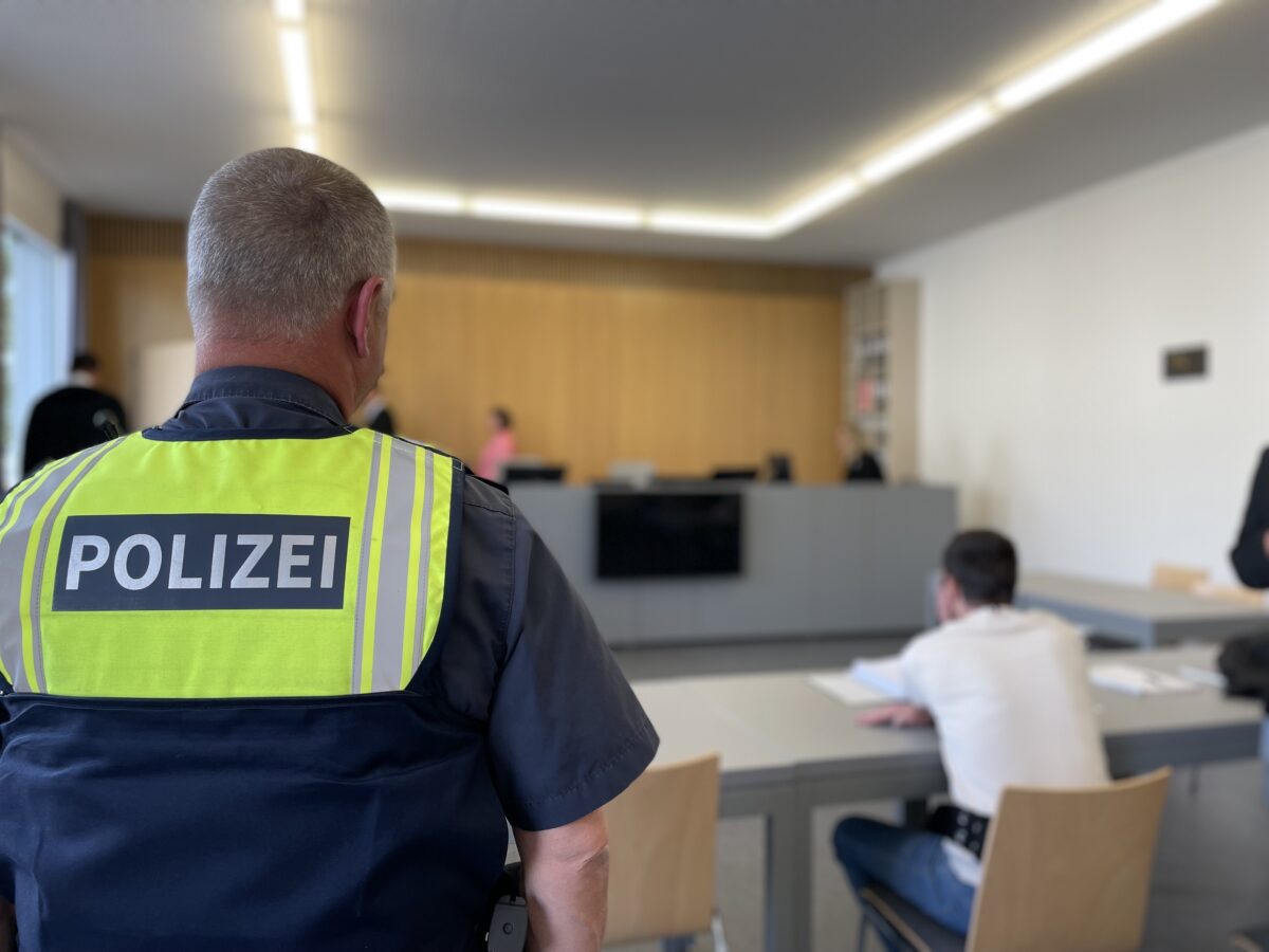 [Update] Eine Million Euro nur für Autos – Betrugsprozess gegen Immobilienmakler vor Abschluss