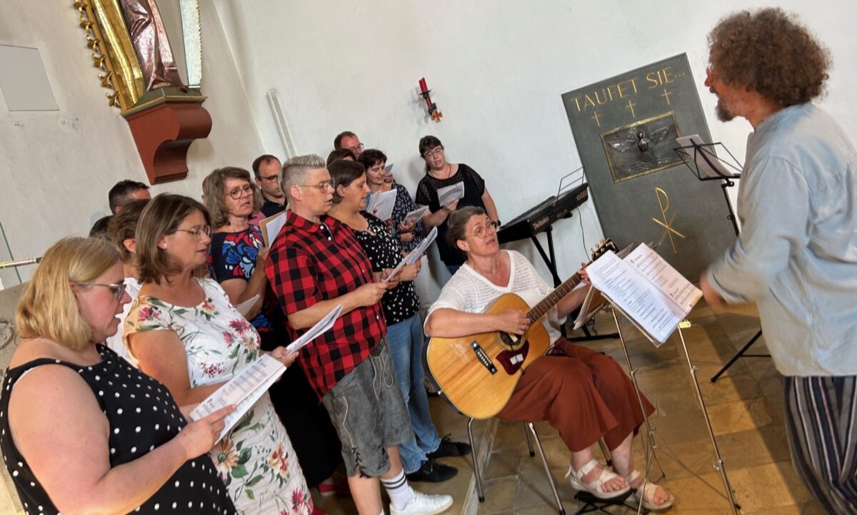 Immenreuth feiert Gottesdienst: Heimatverbundenheit im Zentrum