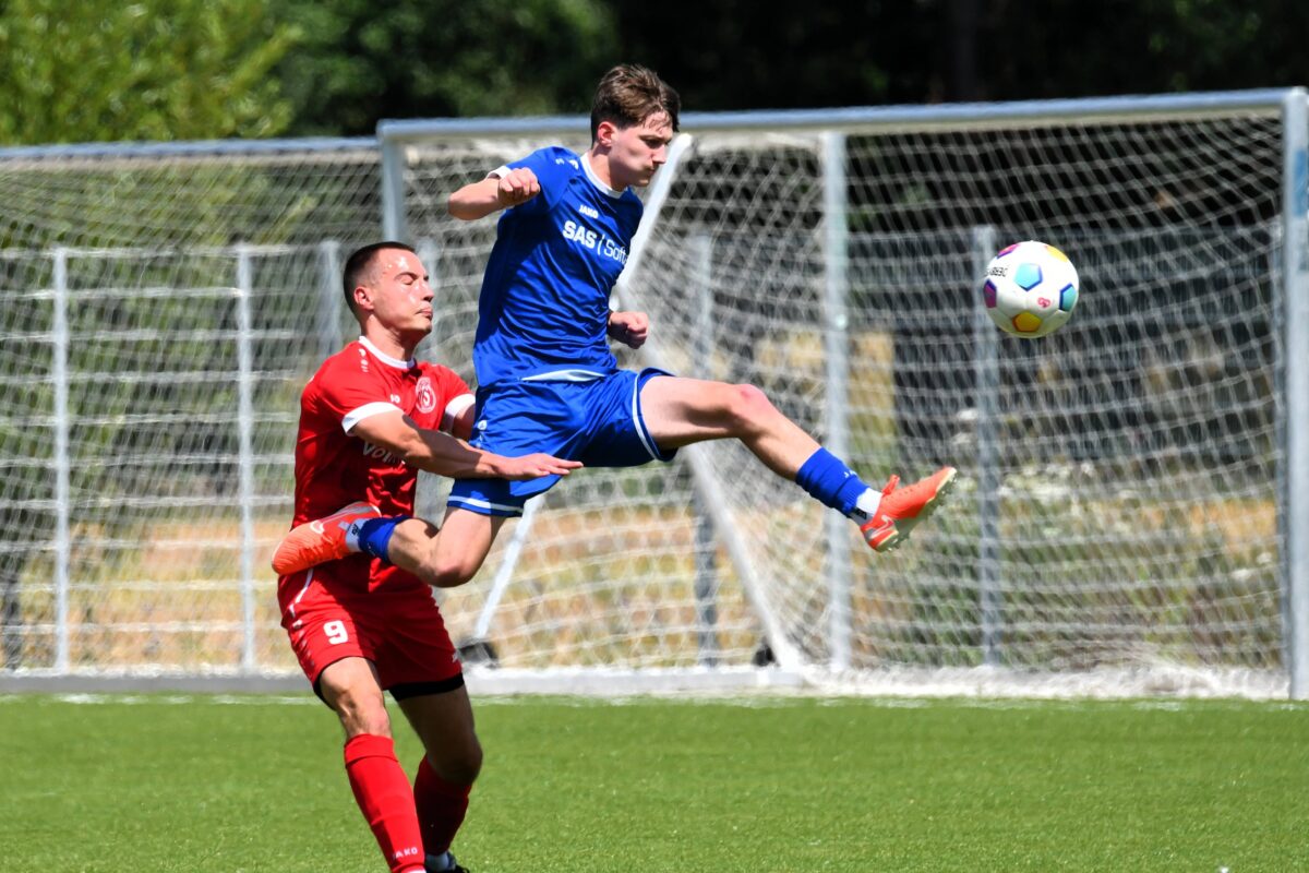 Bezirksliga Nord: Rodler Truppe startet mit einem 2:0-Heimsieg gegen Tännesberg