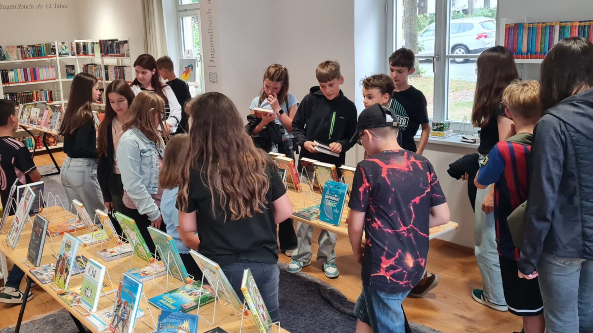 Sommerferien-Leseclub Eschenbach trotzt Regenwetter