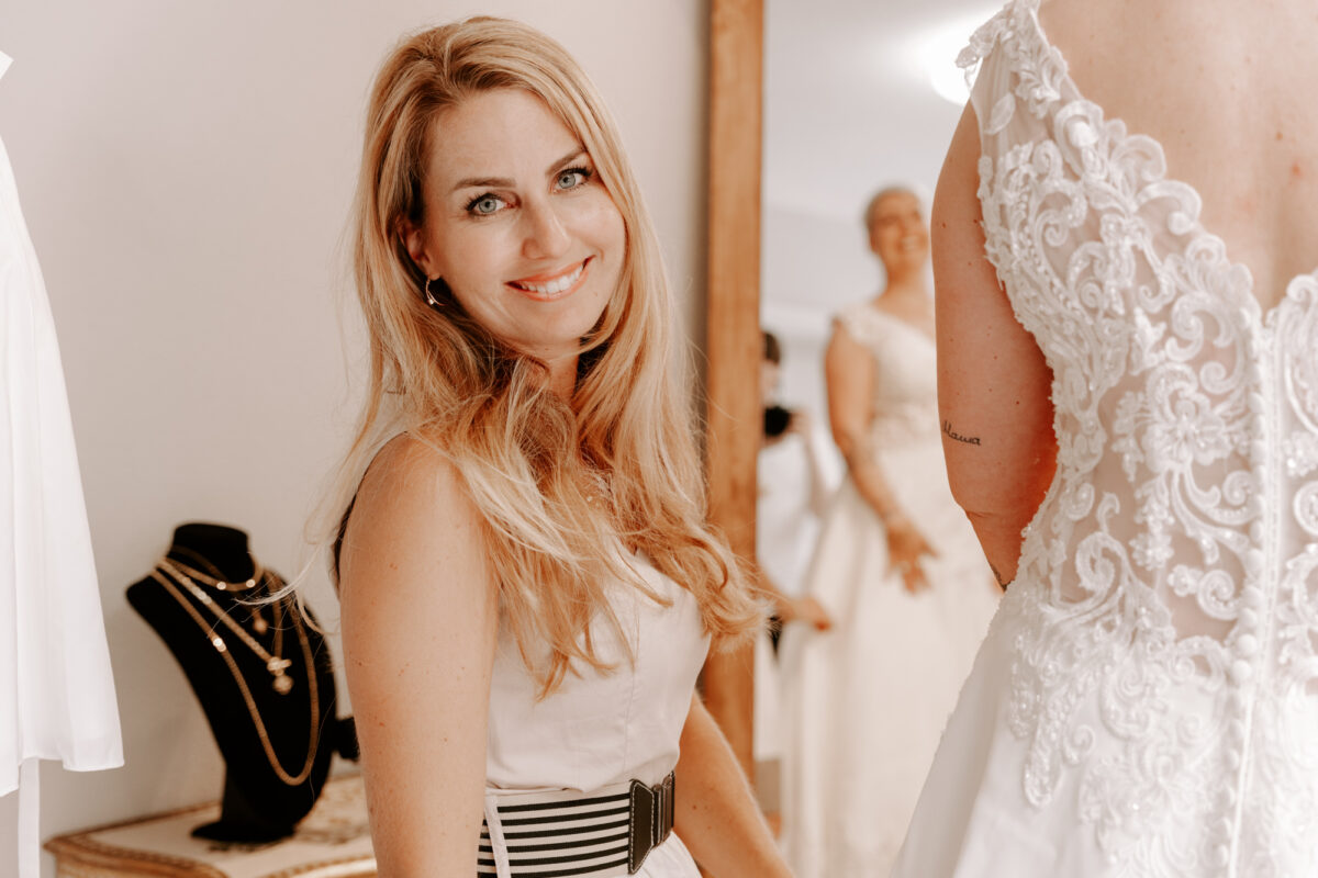 Mit YESmyDress holt Ramona Deniz Gülmez für Euch wunderschöne Brautkleider neu und pre-loved nach Parkstein