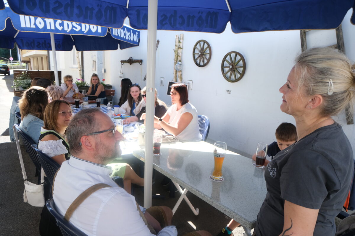 Kirwa-Feier im Gassl-Biergarten lockt Gäste
