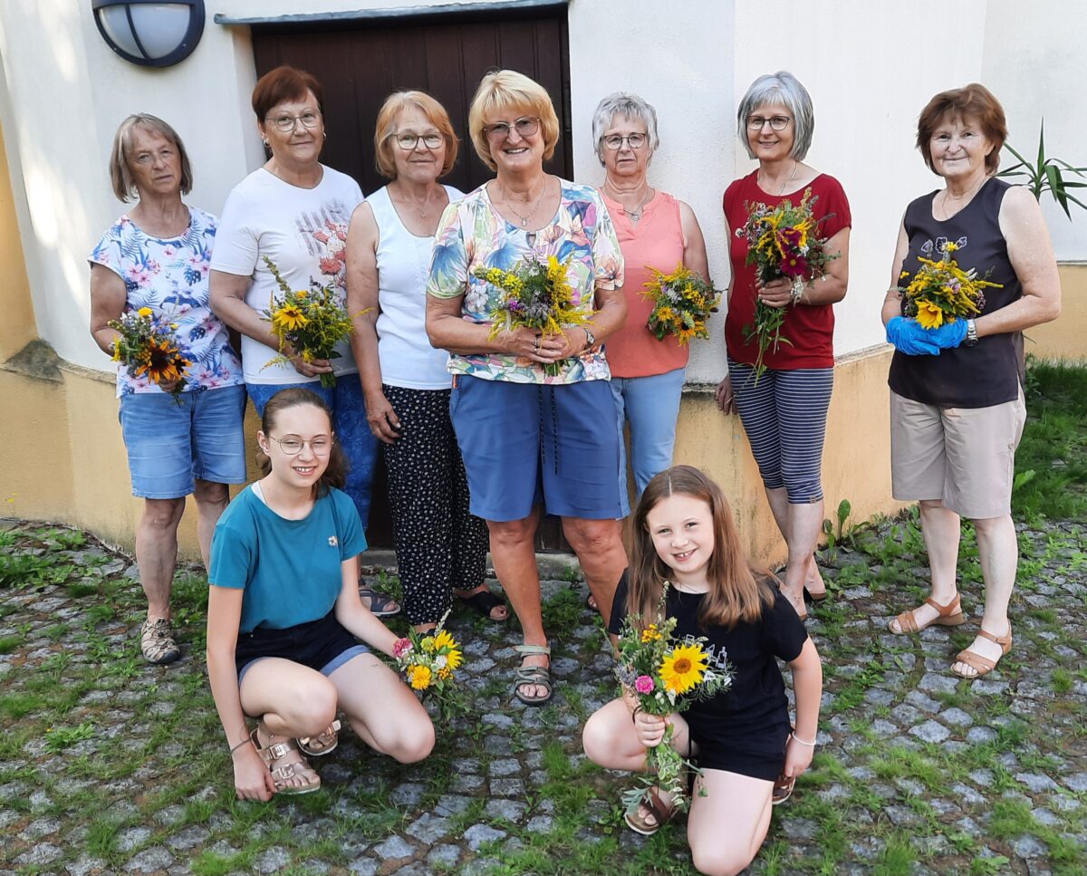 Kräuterweihe verbindet Generationen