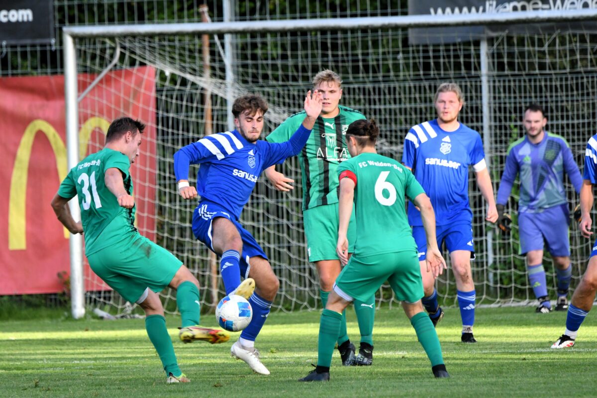 Bezirksliga Nord ballert aus allen Rohren – SpVgg SV Weiden II alleiniger Spitzenreiter