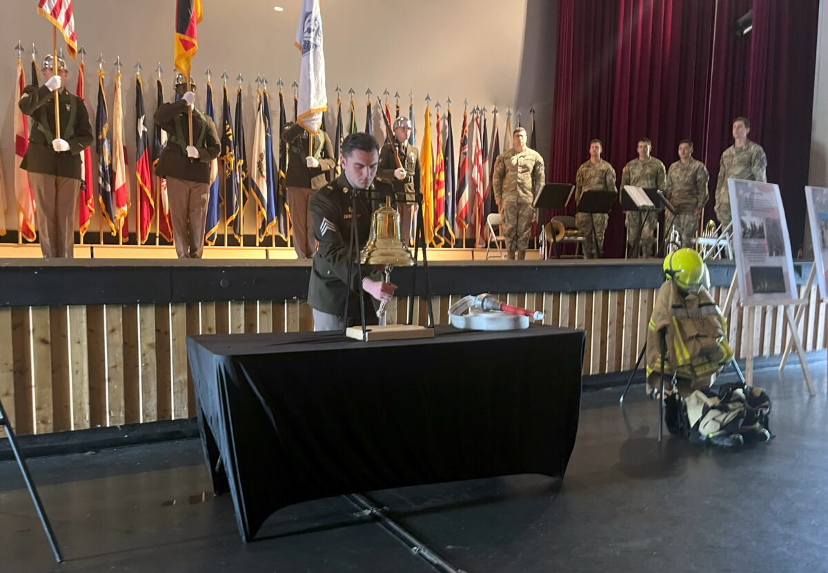 Fünf Glockenschläge in Grafenwöhr: US-Armee gedenkt an „Nine Eleven“