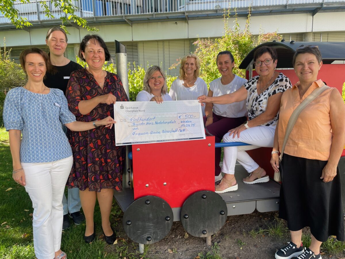 Frauen-Union spendet 500 Euro für den Bunten Kreis in Weiden