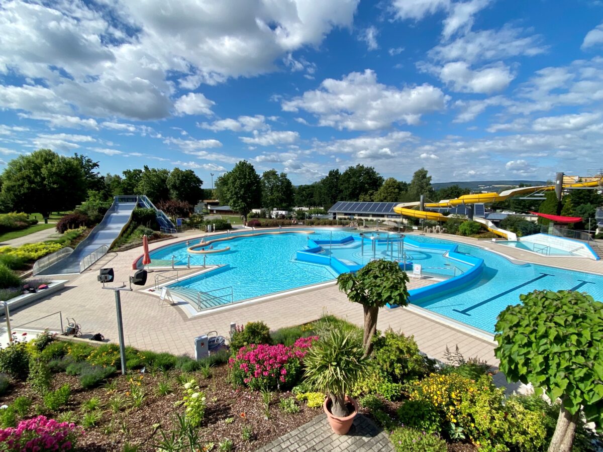Freibadsaison in Schwandorf endet am 21. September  – Hundeschwimmen folgt