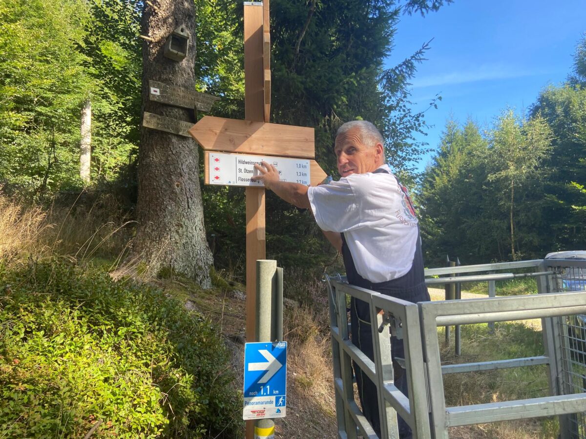 Neubeschilderung der Flossenbürger Wanderwege