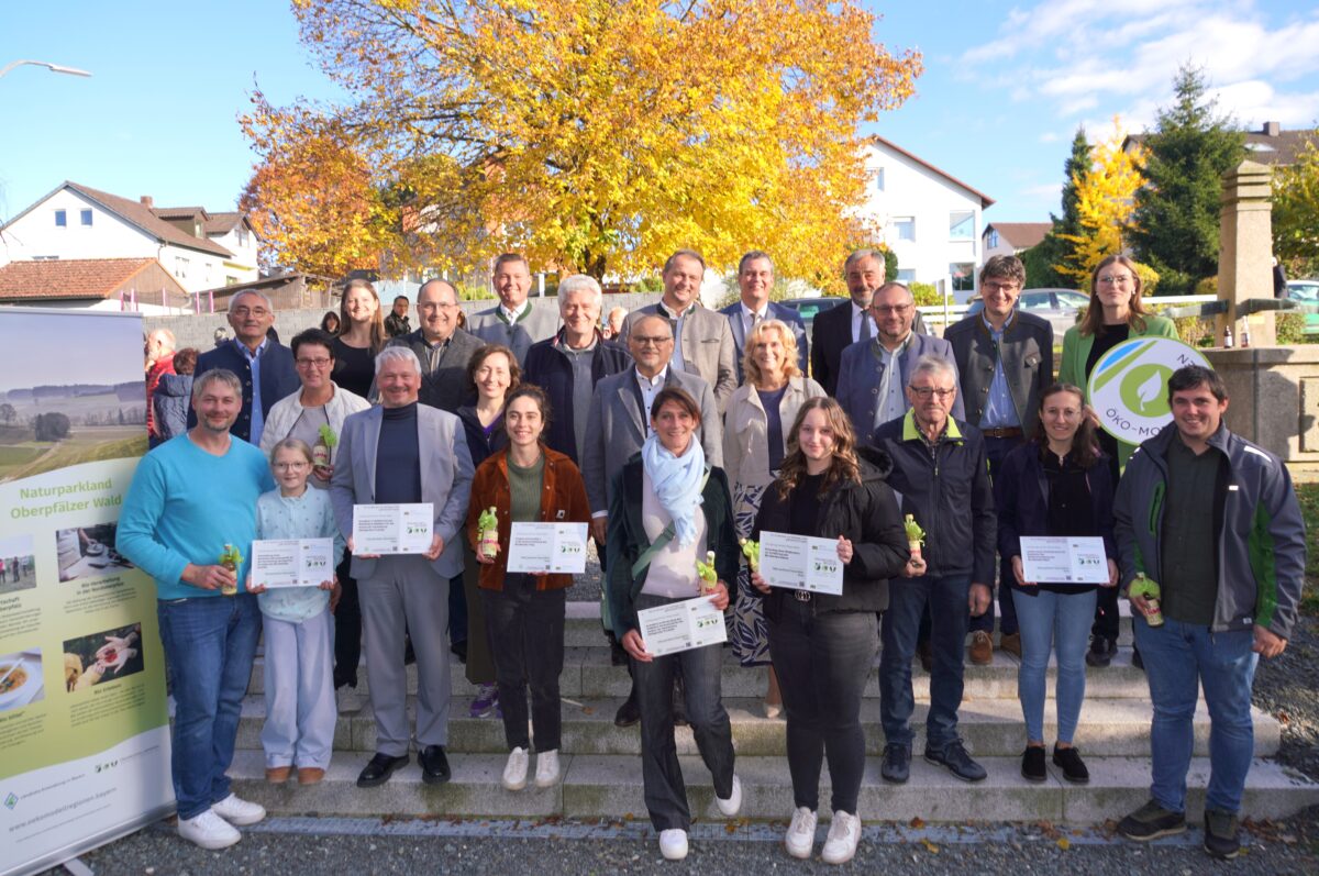 Öko-Modellregion – Förderschilder feierlich übergeben