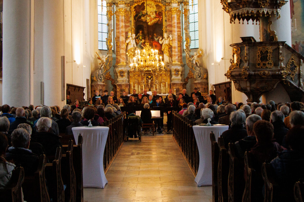 All Generations ersingen in Weiden 2.100 Euro für Zeltlagerplatz Plößberg