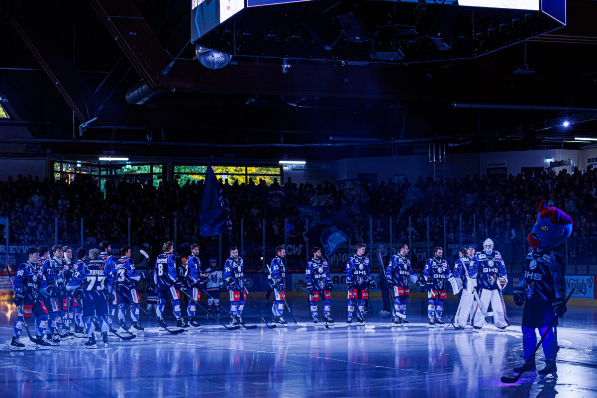 Nach den Eishockey-Tumulten in Weiden: Reaktionen von Fans und Vereinen