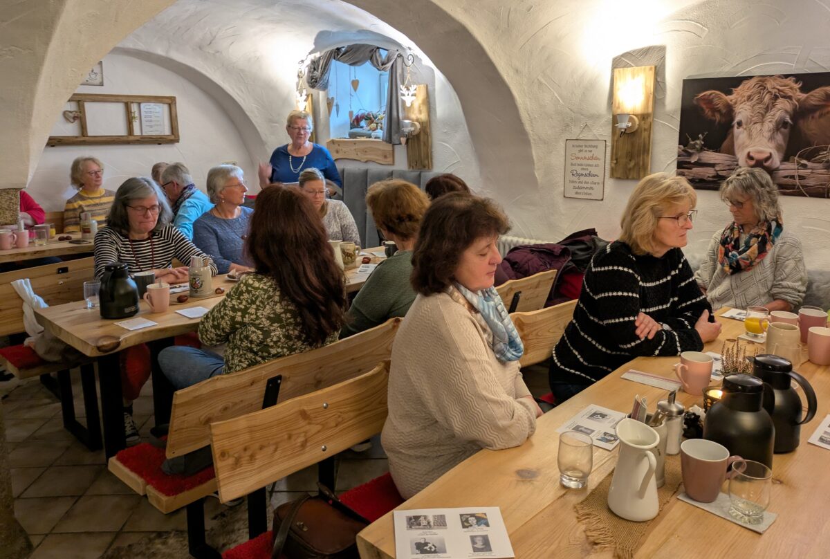 Frauenfrühstück in Floß begeistert mit starken Lebensgeschichten