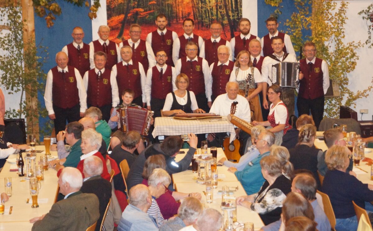 Großartige Herbstsitzweil im Weiherner Dorfheim
