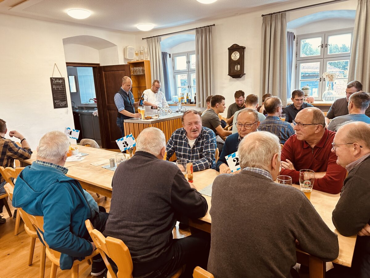 Gemeinschaft feiert erneut gesellige Kirwa in Beidl