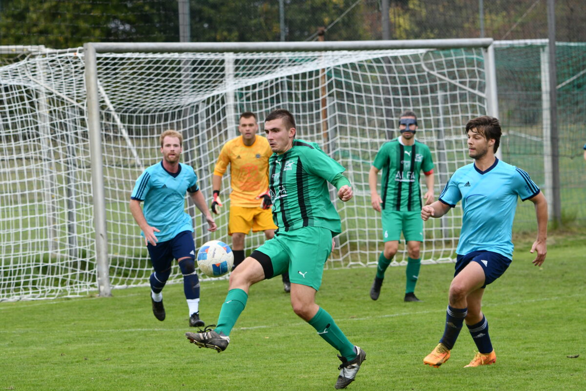 Bezirksliga Nord: Zehn Tore in Wernberg – FC Amberg bleibt vorne