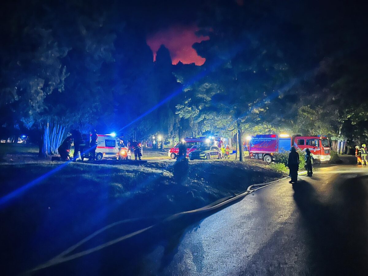 Vom Fotomotiv zur Feuer-Ruine: Jagdschloss im Thiergarten abgebrannt