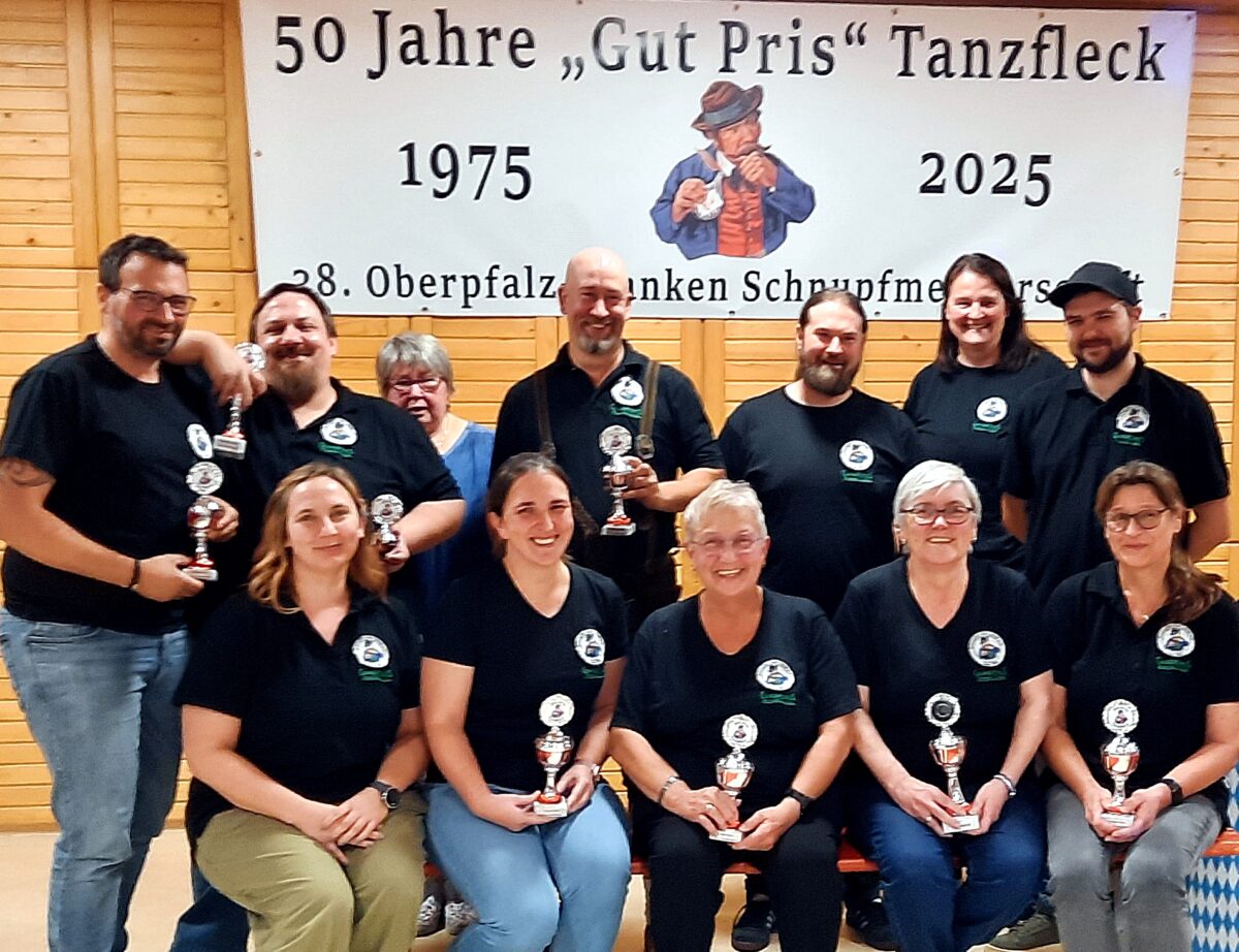 Latsch glänzt bei Schnupfmeisterschaft in Tanzfleck