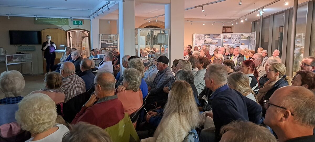 Vortrag „Alte Gaststätten in Grafenwöhr“ lockt 120 Besucher ins Museum