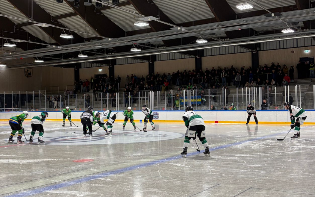 Stiftland Dragons wollen Niederlage in Waldkirchen abhaken und im Derby punkten