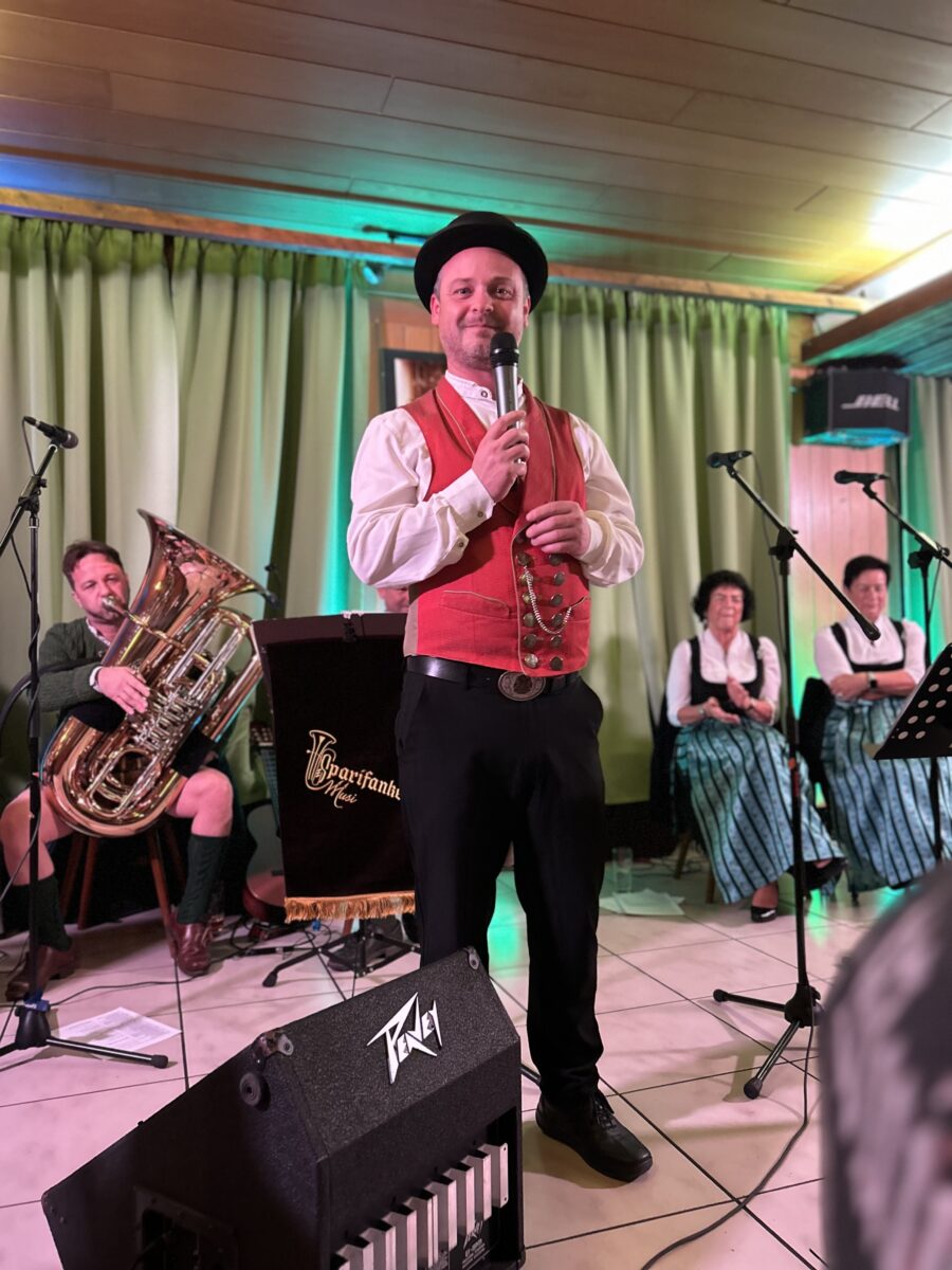 Auftakt der Dotsch-Kirwa: Neustadt/WN feiert mit Humor und Harmonie