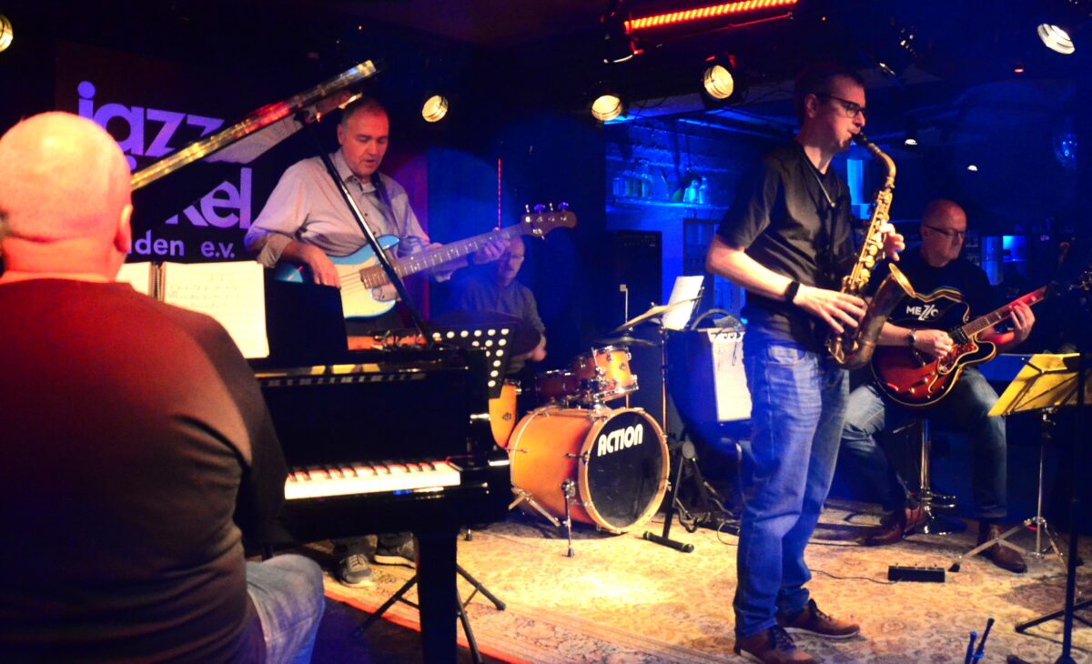 Spontan und jazzig: Session im „Bistrot Paris“