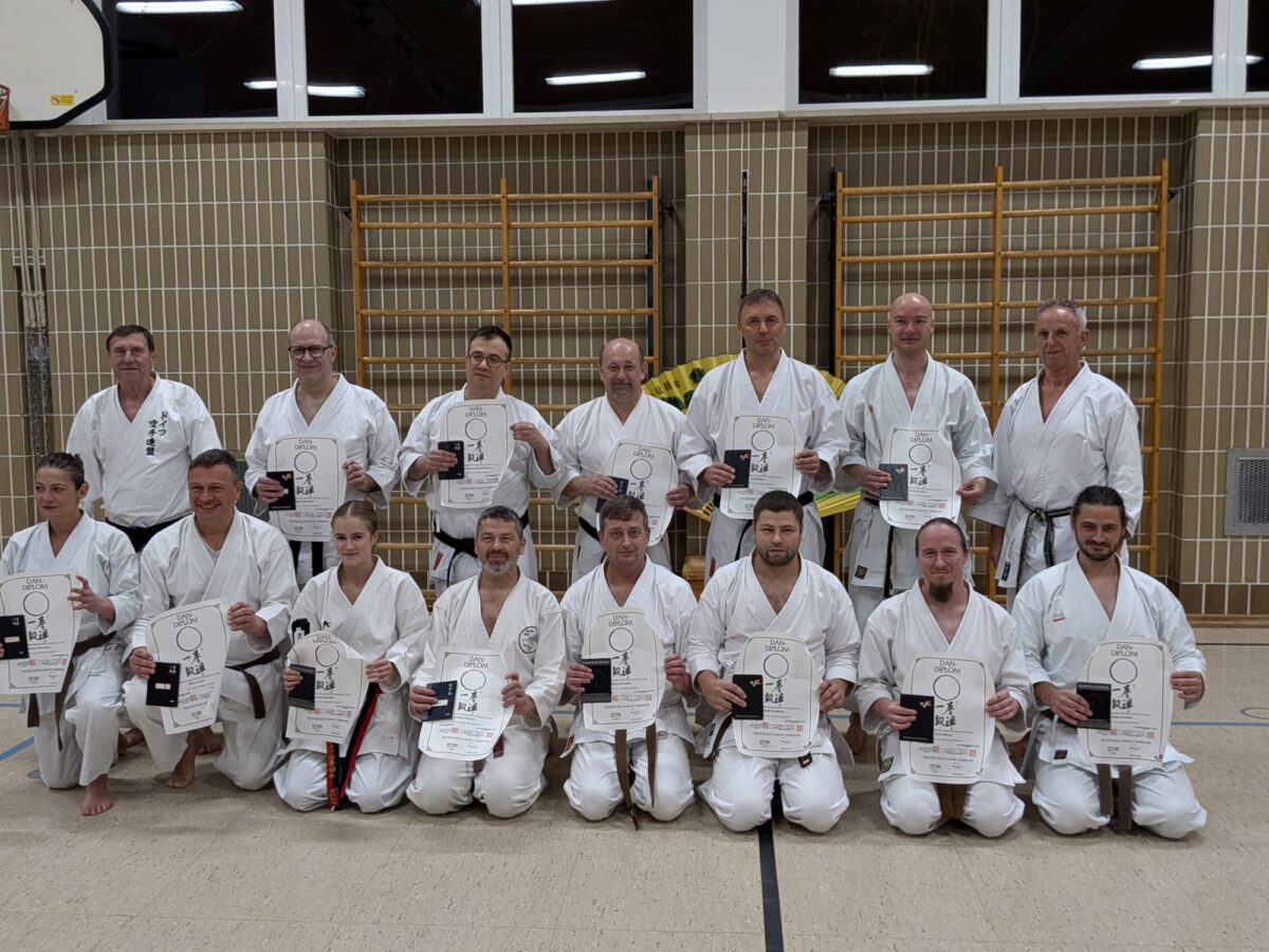 Karate feiert 35 Jahre mit Rekordbeteiligung in Vohenstrauß