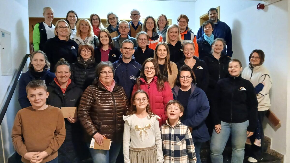 Kindersachenflohmarkt in Grafenwöhr: Spenden für Hospiz und Vereine
