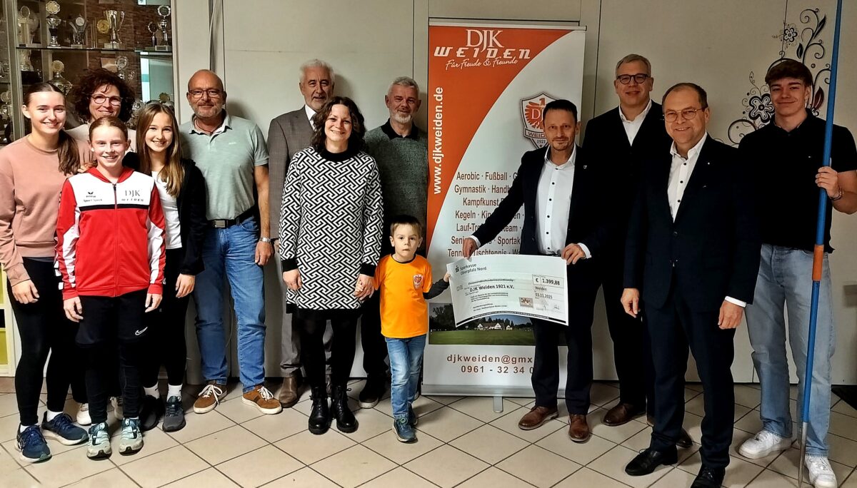 Sparkasse unterstützt DJK-Jugend in Weiden